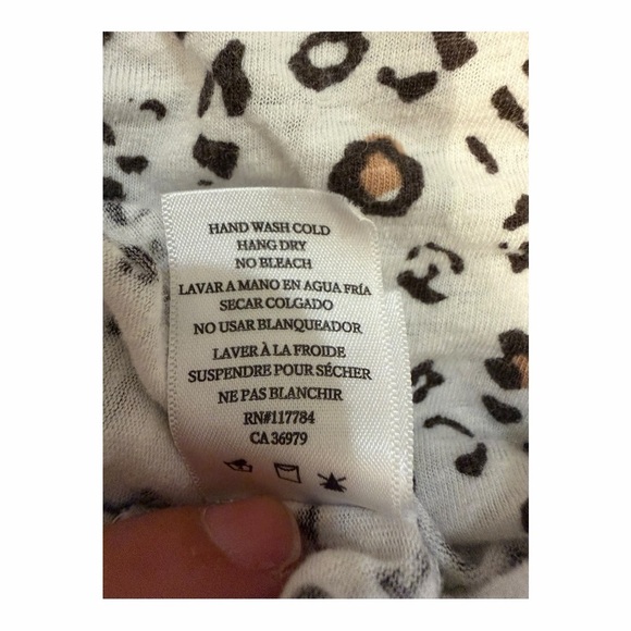 Rails Leopard Print Linen Blend Henley Button Front Long Sleeve Top – Size L - Picture 9 of 9